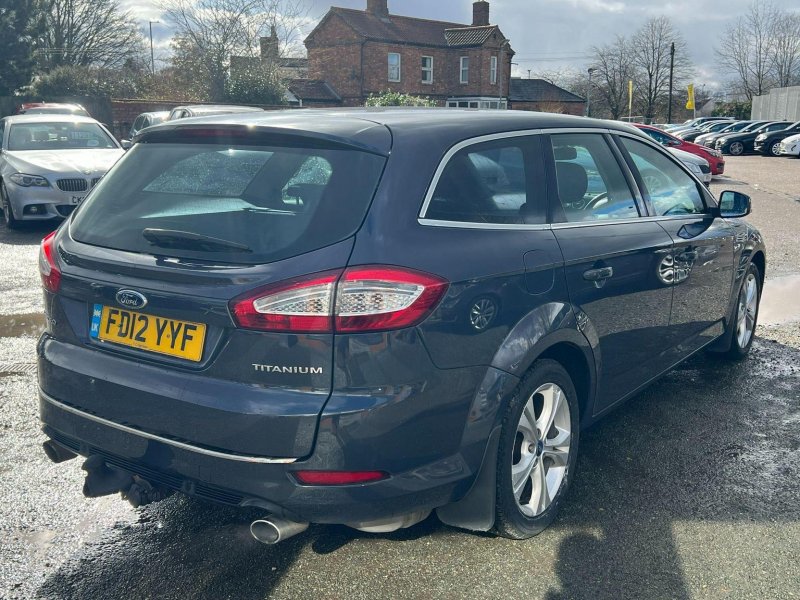 FORD MONDEO