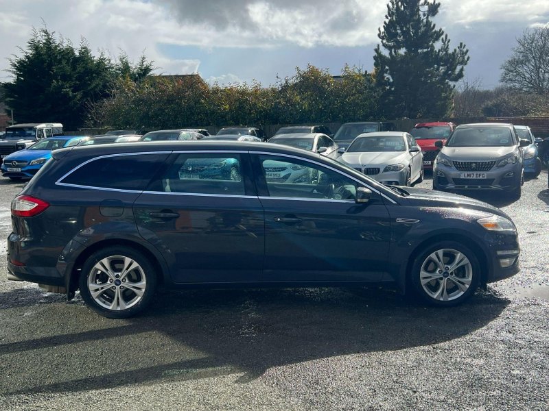 FORD MONDEO