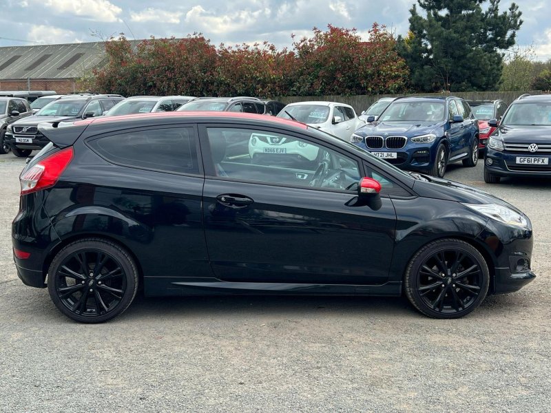 FORD FIESTA