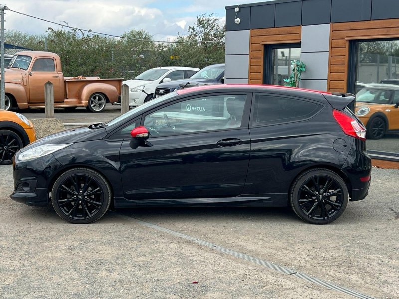FORD FIESTA
