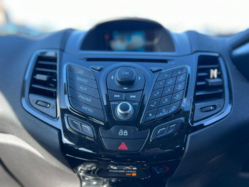 FORD FIESTA