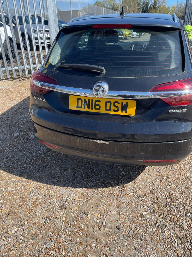 VAUXHALL INSIGNIA