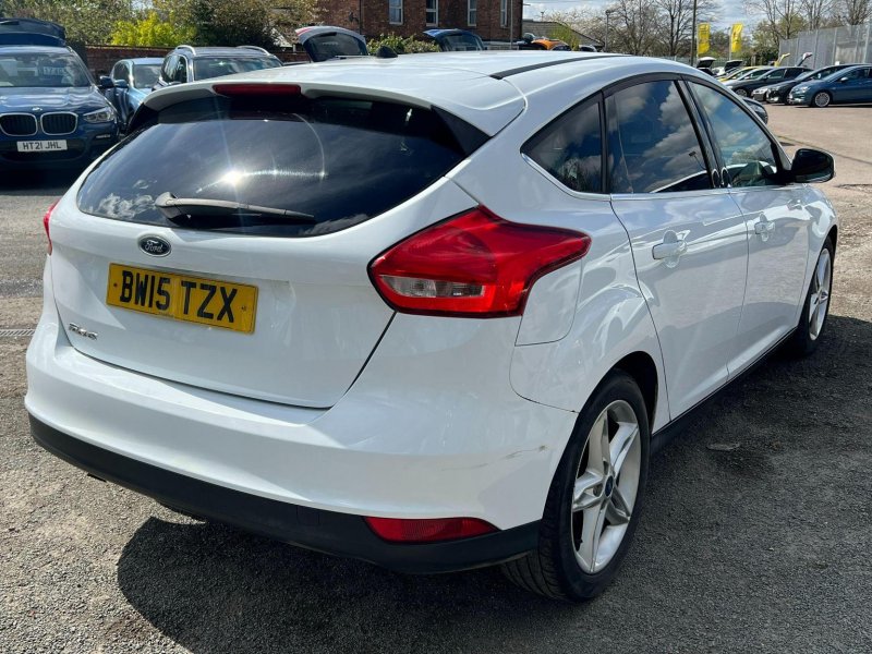 FORD FOCUS