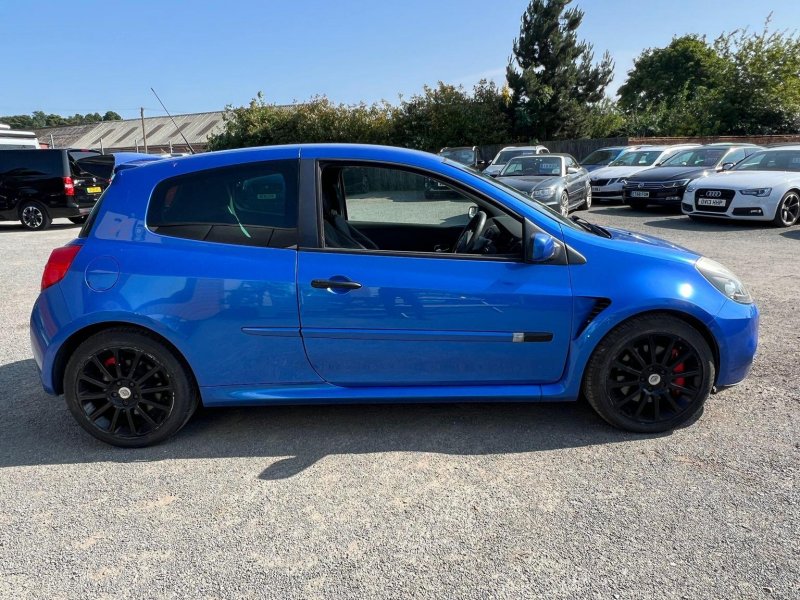 RENAULT CLIO