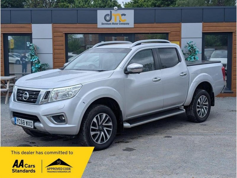 NISSAN NAVARA