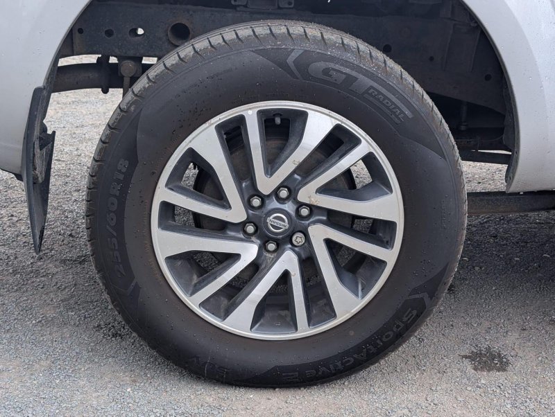 NISSAN NAVARA