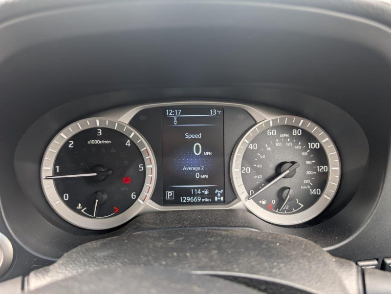 NISSAN NAVARA
