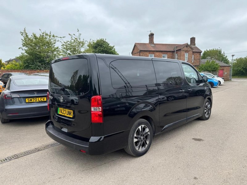 VAUXHALL VIVARO
