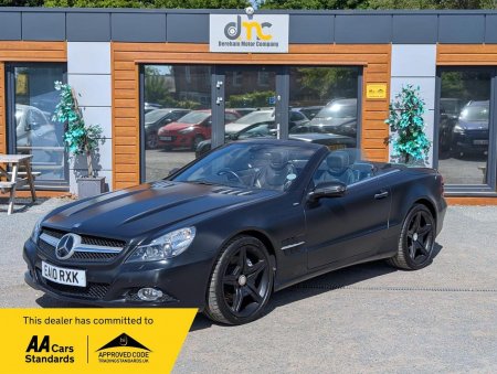 MERCEDES-BENZ
