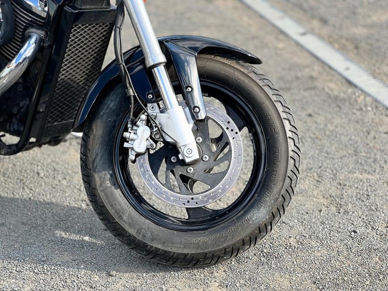 SUZUKI MARAUDER 800