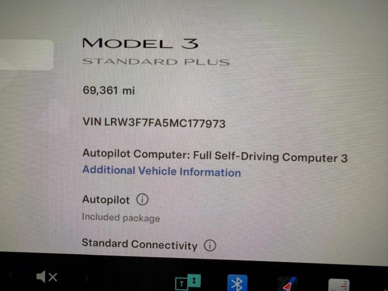 TESLA MODEL 3
